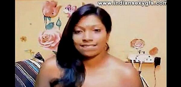  Indian Chennai Meena Bhabhi big boobs with hairy pussy on Webcam - indiansexygfs.com